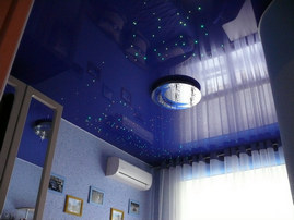 Звездный потолок фото от производителя Ремонтофф. Натяжные потолки в Томске под ключ.